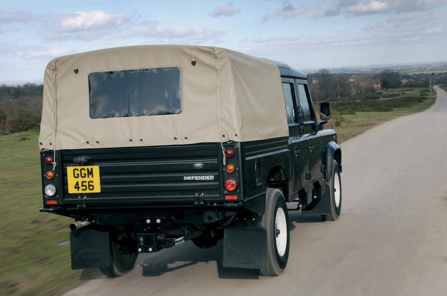  Land Rover Defender 2006 года  (фото 79 из 227)
